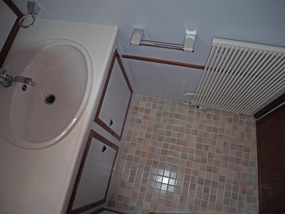 Aft cabin, Accommodation